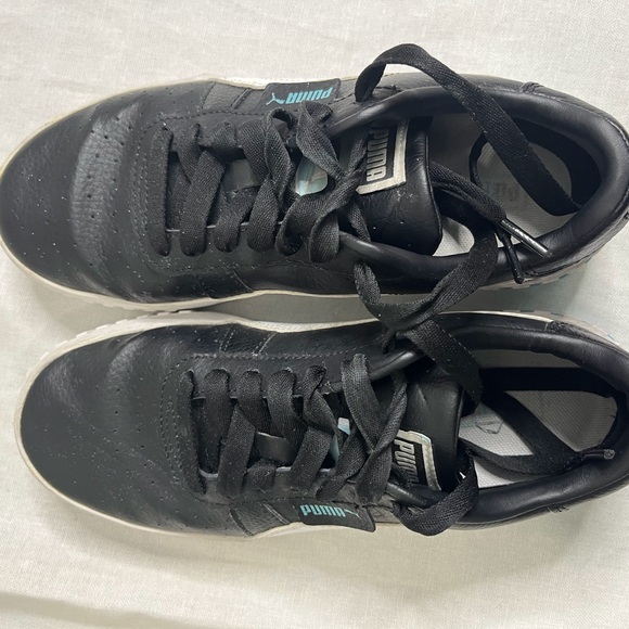 Puma - Picture 3 of 5